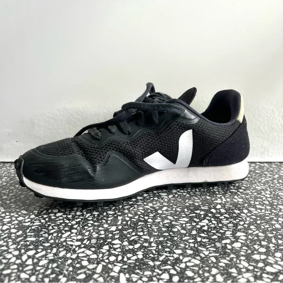 Veja Black and White Sneakers - Picture 7 of 12